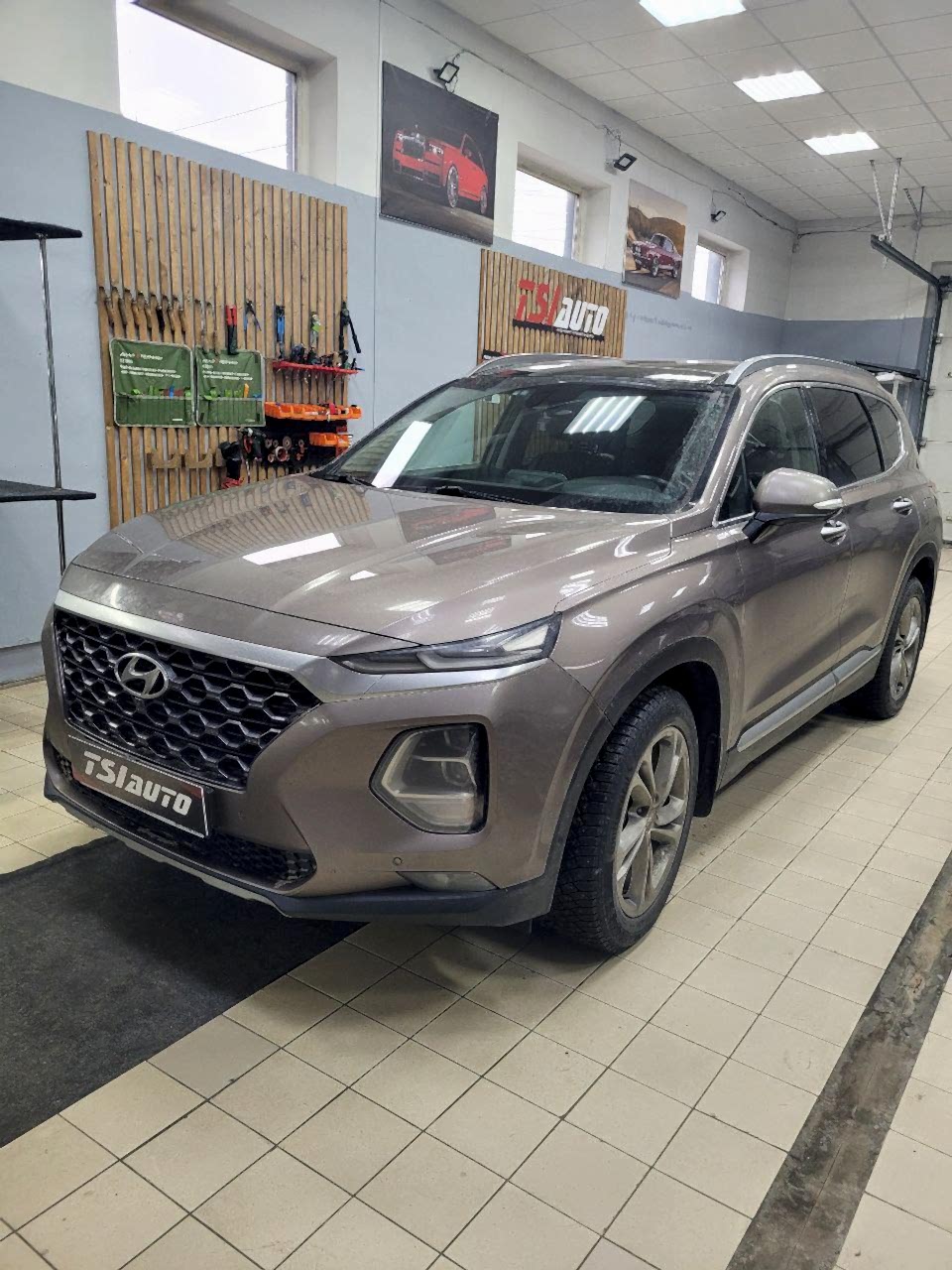 Шумоизоляция Hyundai Santa Fe в Алматы - пакет Элит Шумоизоляция Hyundai Santa Fe в Алматы - пакет Элит
